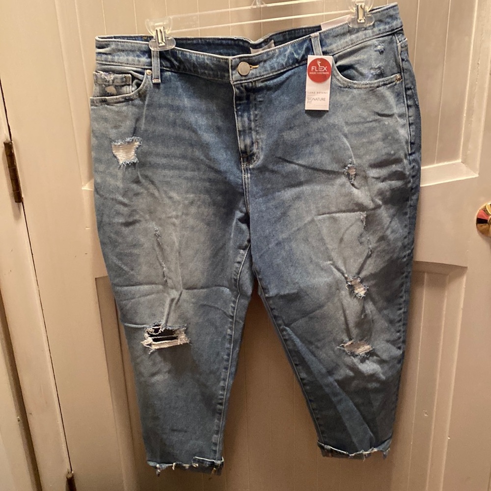 New with tags Lane Bryant boyfriend jean Capri